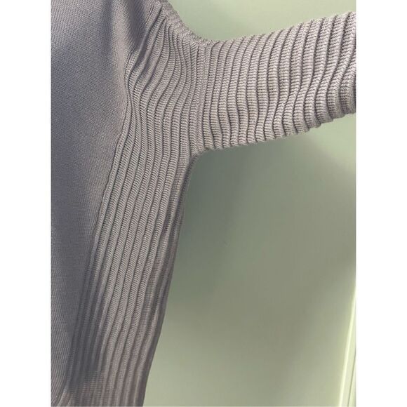 The Limited loose fit sweater - Picture 2 of 10